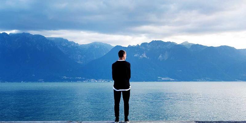 WWE85:从SmackDown到摔角狂热,解码体育娱乐帝国的造星神话