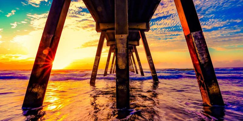 摔角界双雄争霸:深度解析WWE与AEW的竞争格局,从摔角狂热到NXT的战略博弈